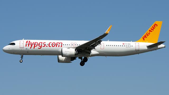 TC-RBG:Airbus A321:Pegasus Airlines